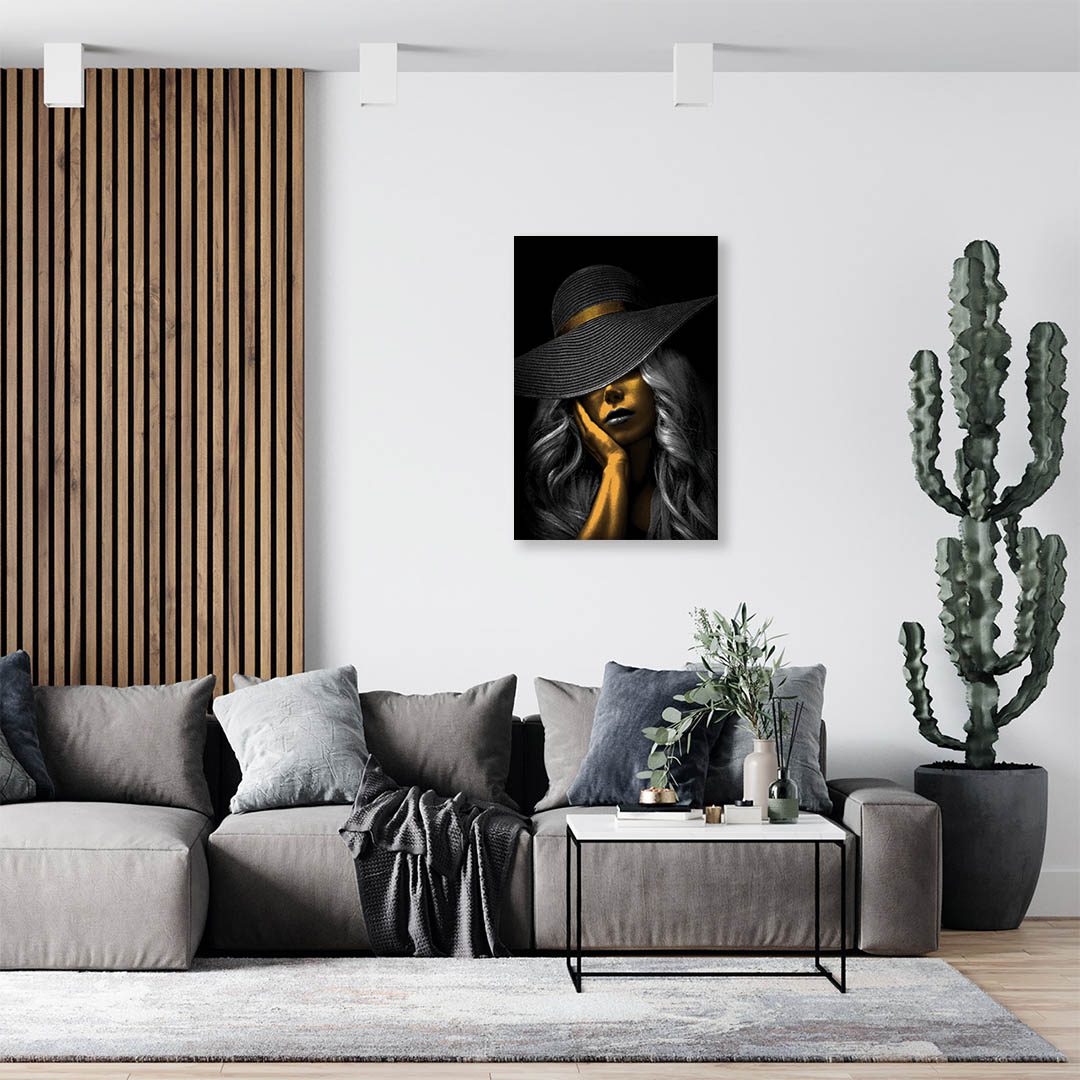 Cuadro Decorativo Mujer con Sombrero en Dorado Moderno #216 45 X 30