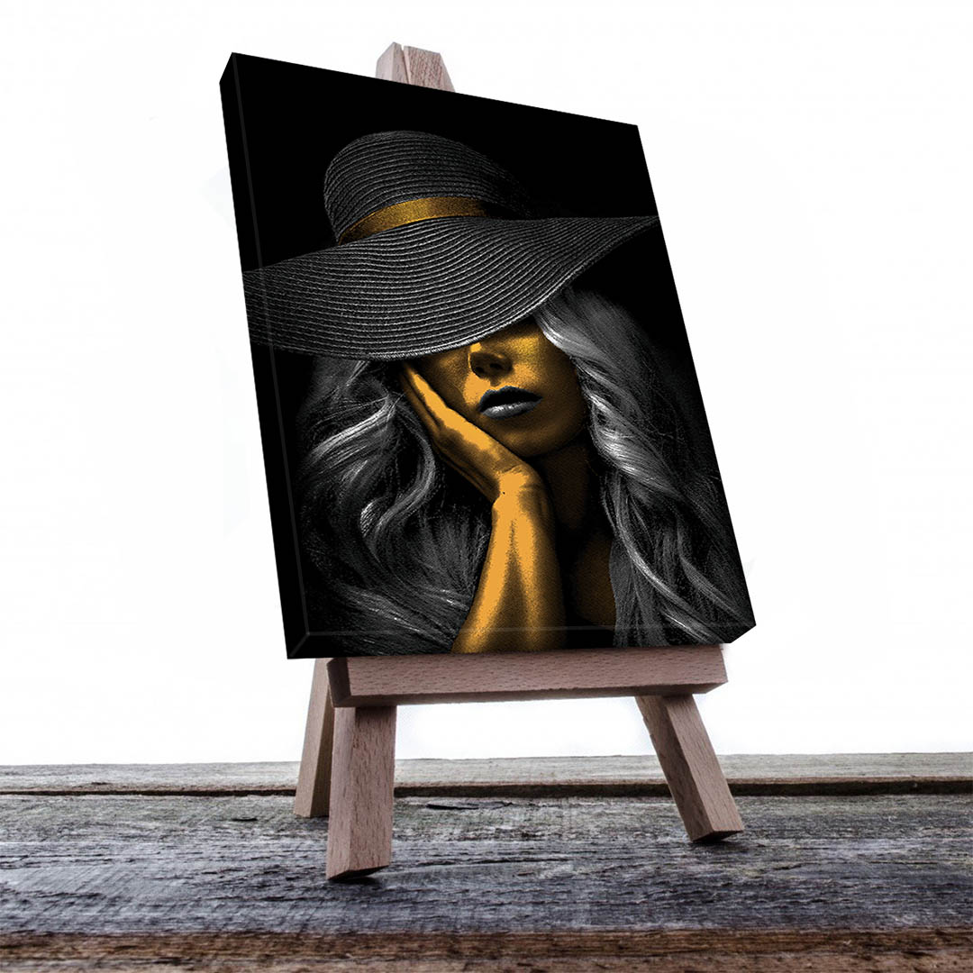 Cuadro Decorativo Mujer con Sombrero en Dorado Moderno #216 45 X 30