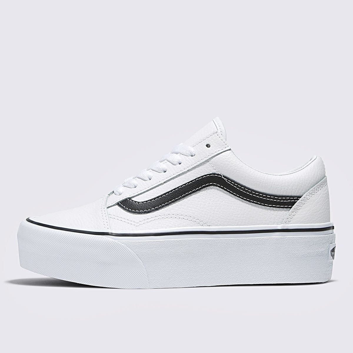 TENIS CASUAL  VANS  UA OLD SKOOL  STACKFORM  VN -0A7Q5MTWB BLANCO PLATAFORMA 4 CM PARA HOMBRE 