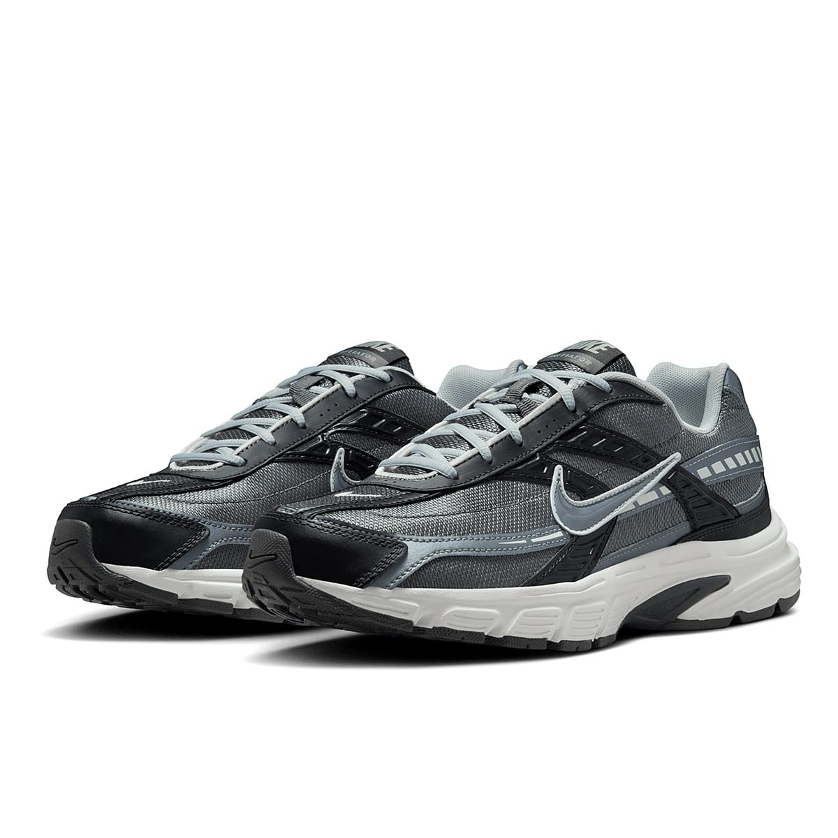 TENIS DEPORTIVO NIKE INITIATOR SC IB3083-001 GRIS -NEGRO PARA HOMBRE 