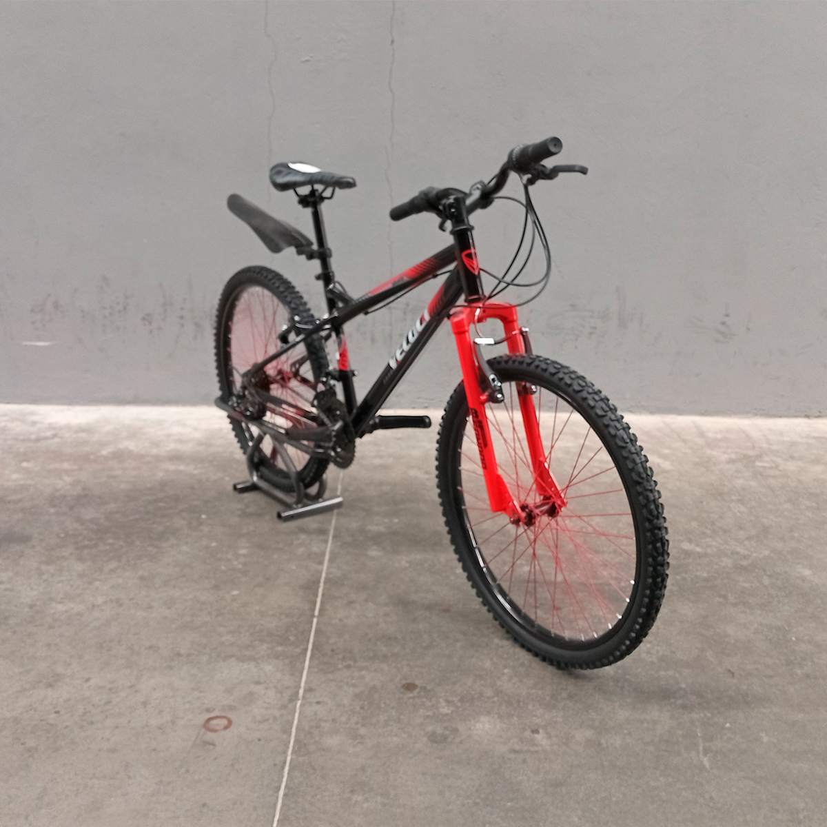Bicicleta Veloci Reacondicionado Naukas R24 Negro