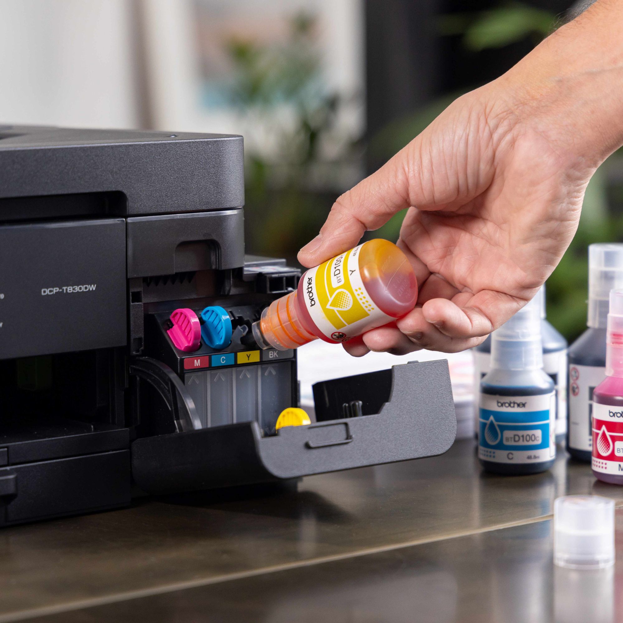 Impresora Multifuncional Brother InkBenefit Tank DCP-T830DW, Sistema de Tinta Continua, USB, Ethernet, Wi-Fi, Dúplex