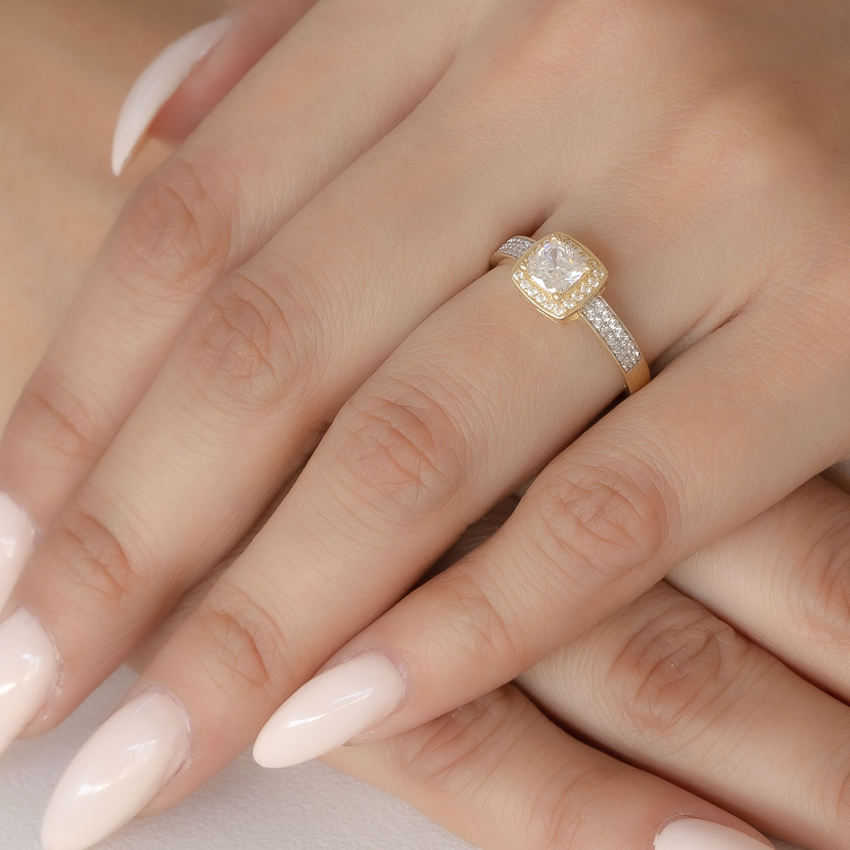 ANILLO DE COMPROMISO MABEL ORO 10K ABBA JOYAS.