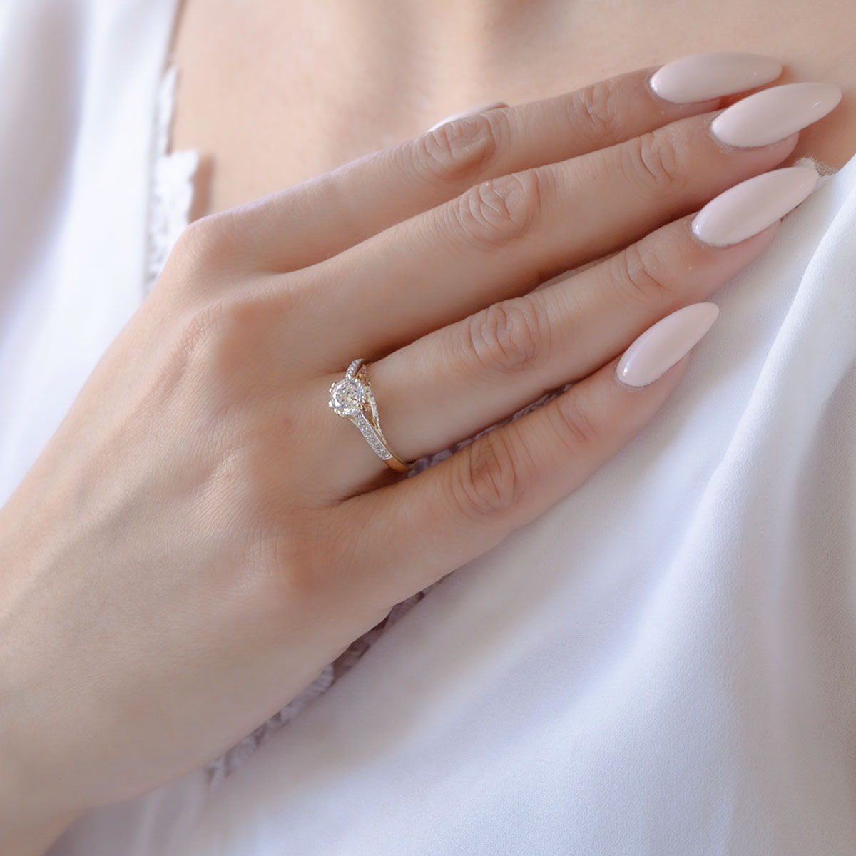 ANILLO DE COMPROMISO 14K ORO ROSA CON PIEDRA EVA ABBA JOYAS.