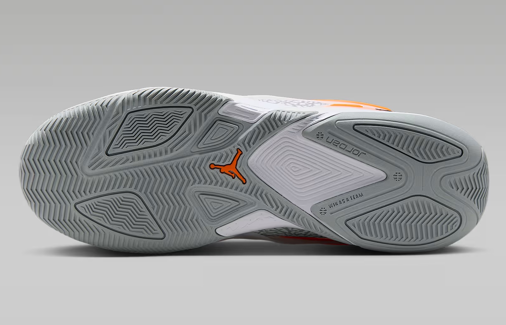 Tenis Jordan Heir Series Blanco/naranja/gris Hombre Tallas #27 y #27.5