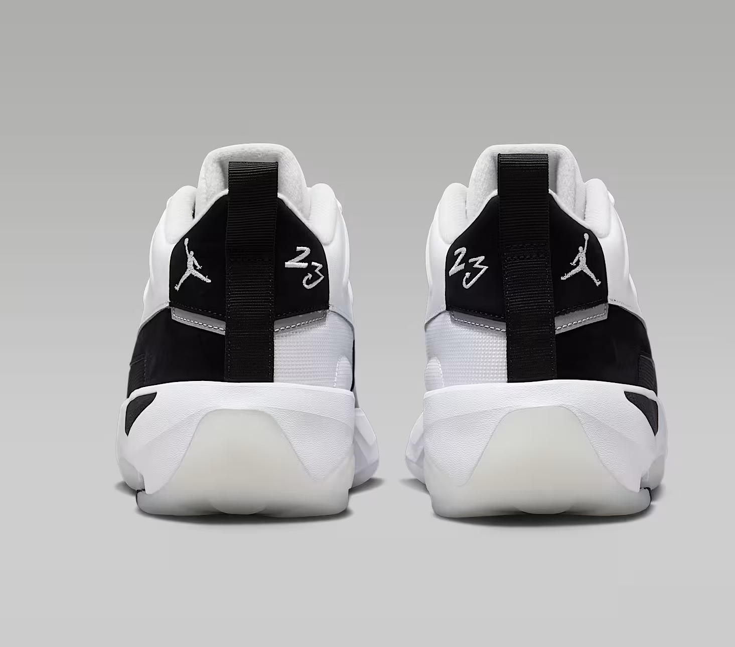 Tenis Jordan Max Aura 7 Blanco/negro Mujer Tallas #22.5 al #25