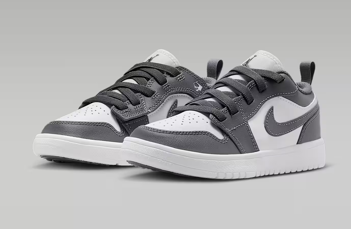 Tenis Jordan 1 Low Alt Gris/blanco Niños Tallas #19 al #21