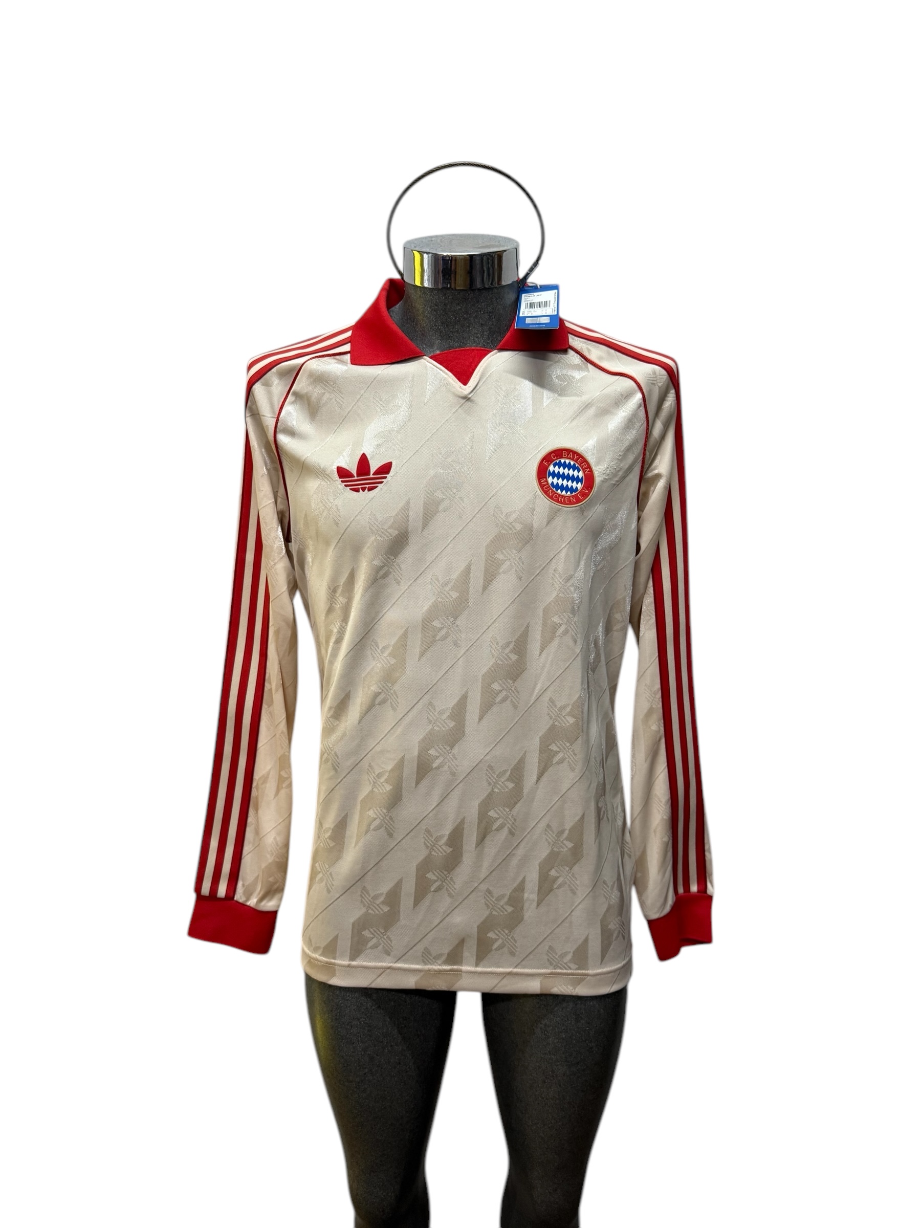 Jersey original Adidas Bayern Munich de Alemania Lifestyler manga larga IS6507