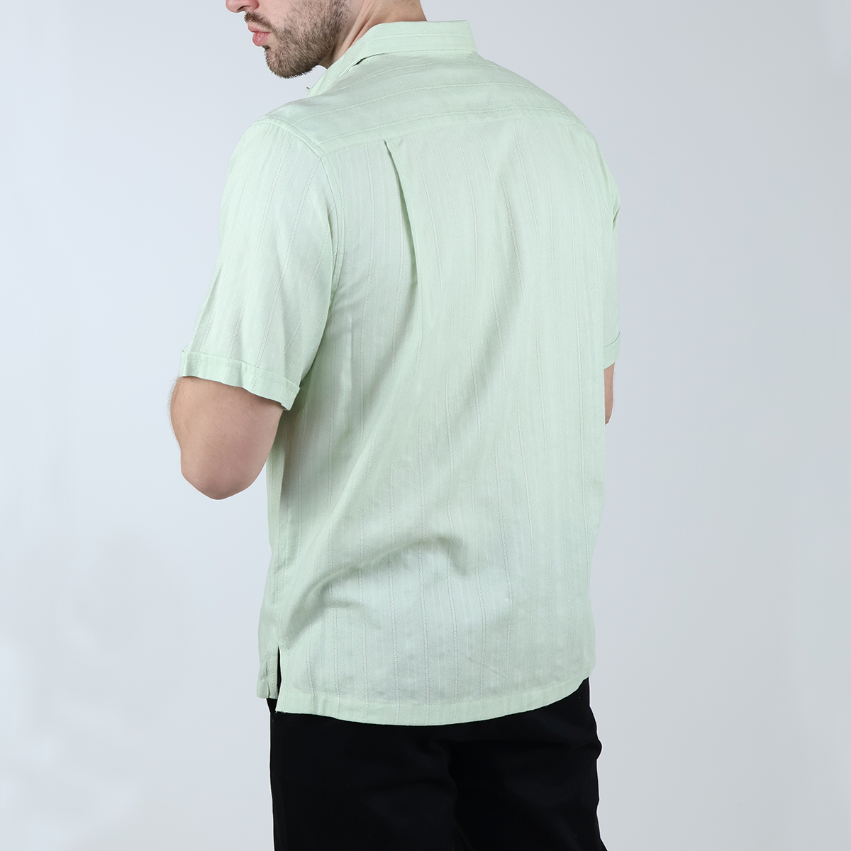 Camisa Verde Manzana Manga Corta Con Textura Ligera Para Hombre