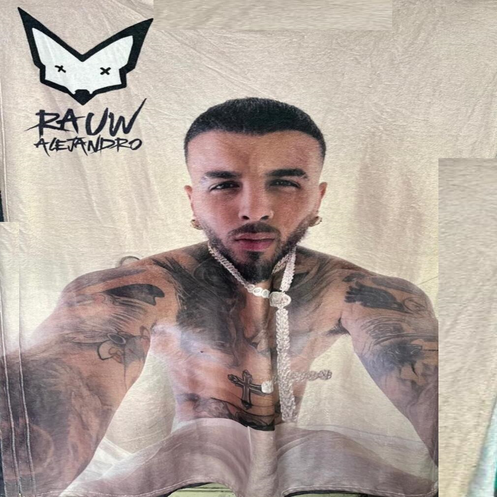 Exclusiva! Cobija Frazada Ultra Suave Rauw Alejandro