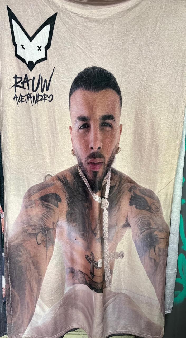 Exclusiva! Cobija Frazada Ultra Suave Rauw Alejandro