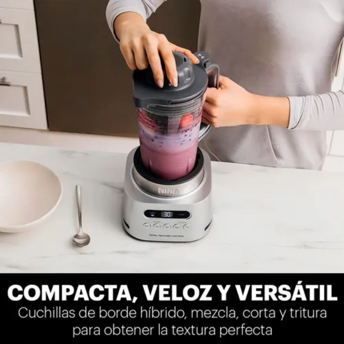 Licuadora Profesional Ninja Twisti High-Speed Blender DUO - SS150 1.005 L - Plateada