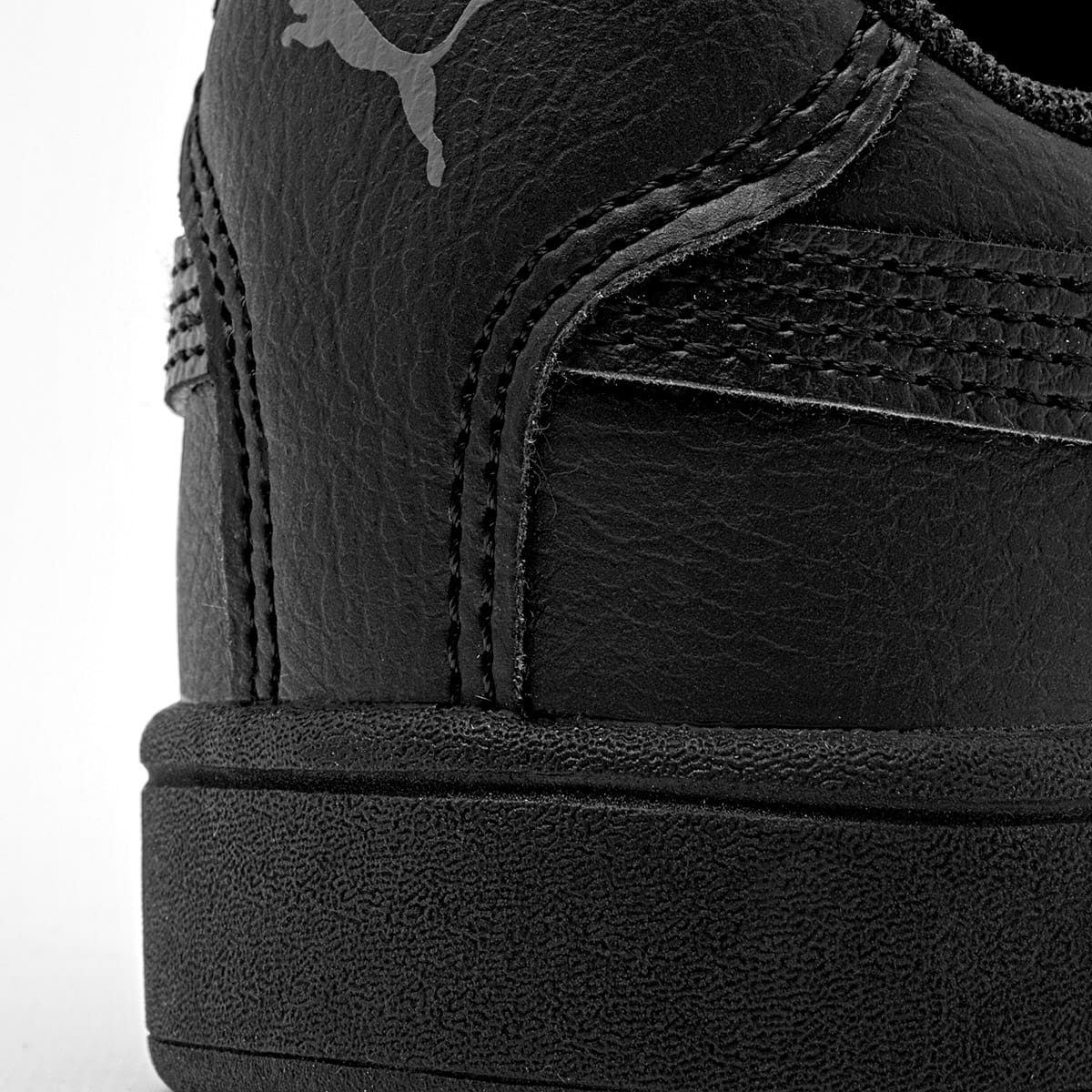 TENIS CASUAL PUMA PARA NIÑO COLOR NEGRO RICKIE CLASSIC V PS 394253-11 