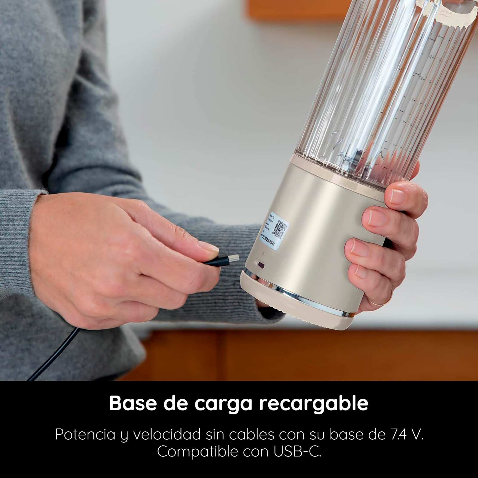 Licuadora Ninja Blast Portátil Recargable para Smoothies Batidos 532ml Vainilla Metálica (Reacondicionada con Garantía)