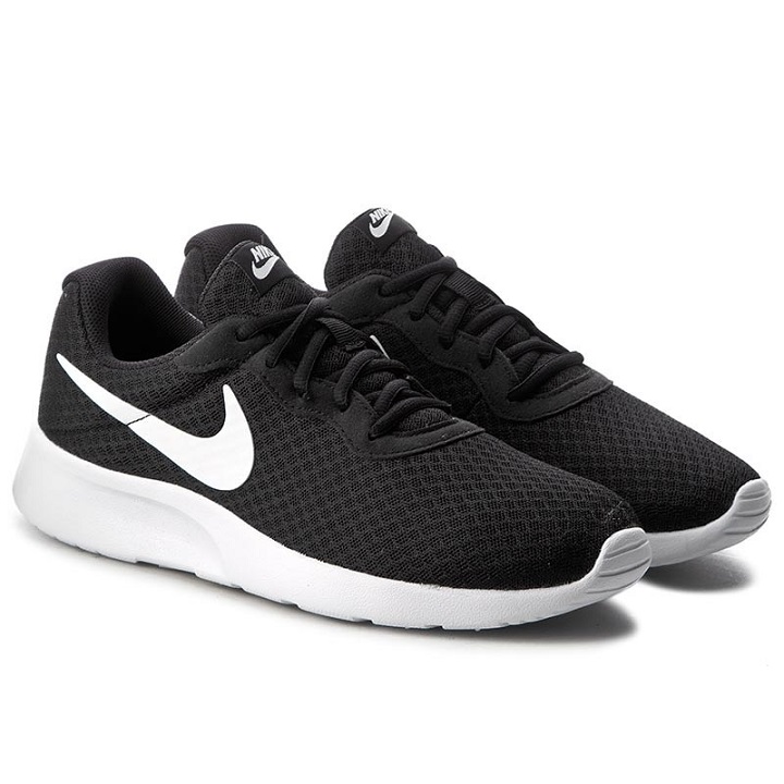 TENIS NIKE TANJUN NEGROS PARA HOMBRE TALLA 31 CM