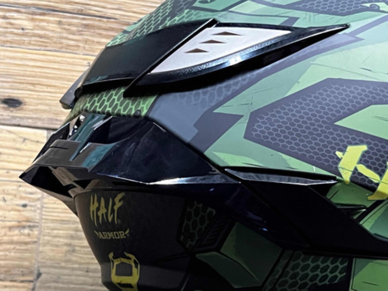 Casco Veloce Tattico - Taglia Unica 56-60 Cm, In ABS, Per Airsoft, Paintball, Caccia, Con Supporto NVG